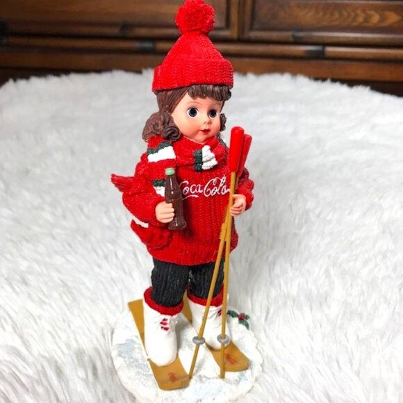 Vintage Coca-Cola x Madame Alexander "Doll Face" Winter Fun Figurine - Picture 1 of 10